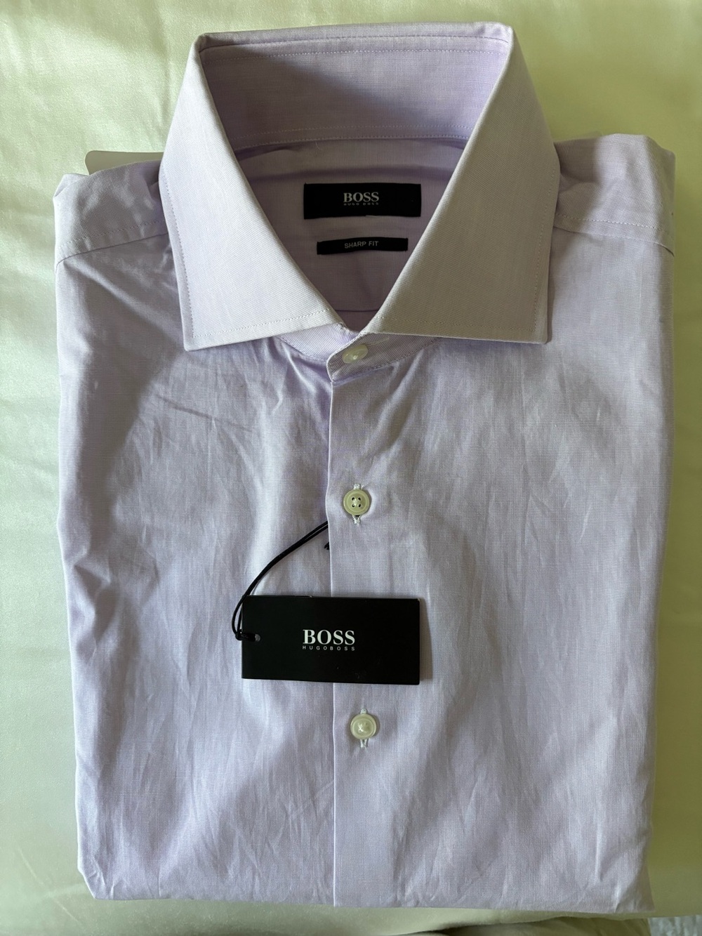 HUGO BOSS Men's Light Lavender Sharp Fit Dress Shirt New with tags.